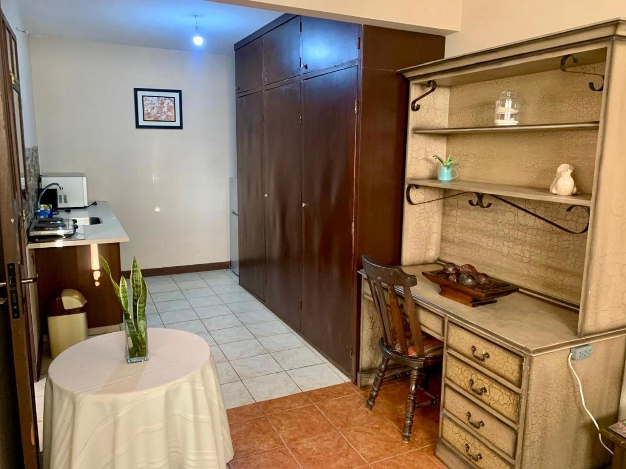 Apartamento Con Jardin Кочабамба Экстерьер фото
